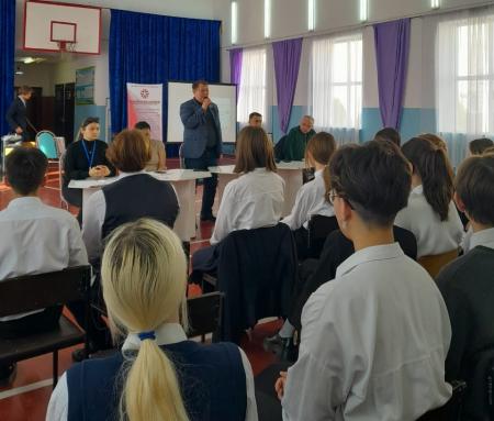 ТҮСІНДІРМЕ ЖҰМЫСТАРЫ ЖҮРГІЗІЛДІ