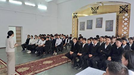 БІРЛЕСТІК ПСИХОЛОГЫ ШИЕЛІЛІК ЖАСӨСПІРІМДЕРМЕН КЕЗДЕСУ ӨТКІЗДІ