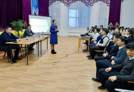 АРАЛДЫҚ ЖАСӨСПІРІМДЕРМЕН КЕЗДЕСУЛЕР ӨТКІЗІЛДІ